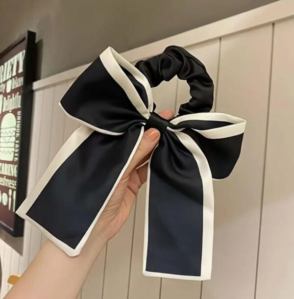 Luxury Black And White Bowknot Hair Ties - Image 4