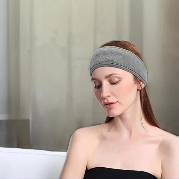 Knit Makeup Headbands with Fastening Straps - Image 3